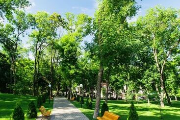 Park Hotel Nadezhda