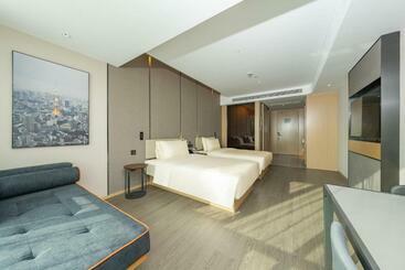 Atour Hotel Hangzhou Qianjiang Century Zhenning Road