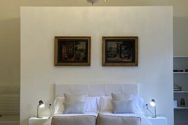 هتل Nava Suites