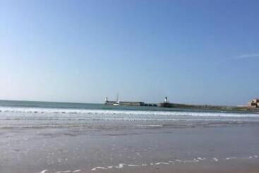 Jolie Maison De Pêcheur Arago Aux Sables D Olonne