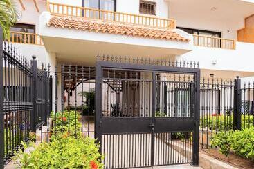 Live Los Cristianos Garden And Pool