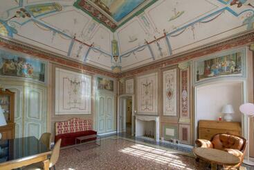 پانسیون Palazzo Sertorio Suites