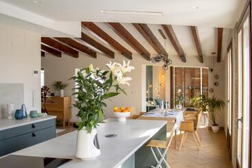 Singularstays Santa Cruz 9