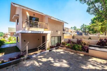 Stayvista S Stars & Boulevards With Kids Zone, Gazebo Lawn, Stargazing Glass Ceiling, Indoor Activit
