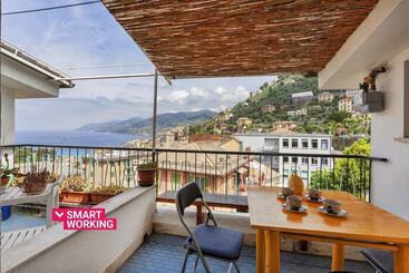 Stunning Sea View Apartment With Terrace In Camogl