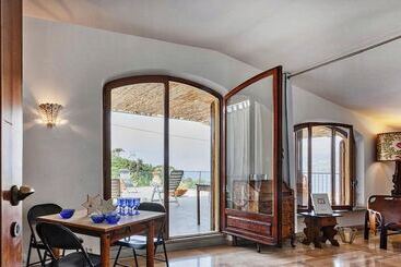 Stunning Sea View Apartment With Terrace In Camogli By Wonderful Italy