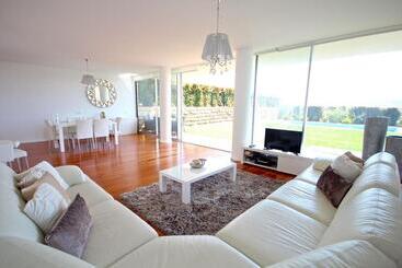 Lux Design Villa In Sintra