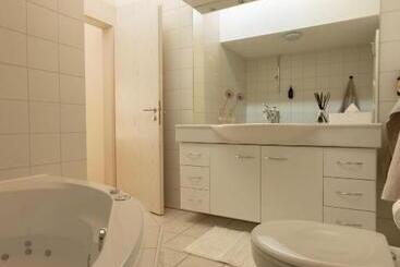 Victoria S Home Luxurious Penthouse
