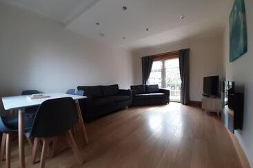 Carvetii Xavier House 2 Storey Sleeps Up To 7