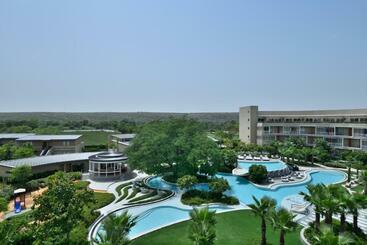 Courtyard By Marriott Aravali Resort