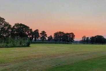 هتل Charmecamping & Appartementen De Regge Vallei