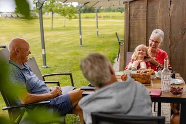هتل Charmecamping & Appartementen De Regge Vallei