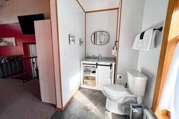 هتل Endion Inn
