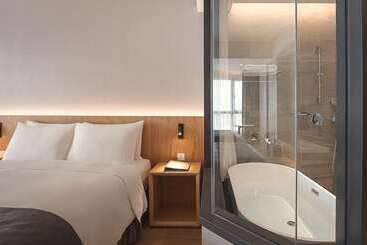 هتل Grand Banyan
