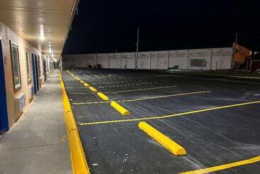 هتل Super 8 By Wyndham Paducah I24 Exit 4