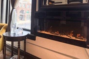 هتل The Oliver Inn