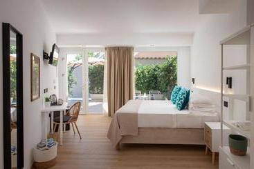 Mem Lodge And Suite