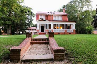 Pension Historic House On The Hilldownstairs Only