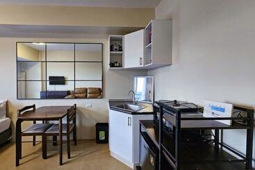 Steff S Condo 815 At Centrio Tower Deluxe Unit