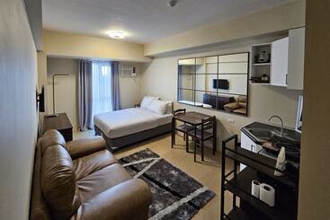 Steff S Condo 815 At Centrio Tower Deluxe Unit