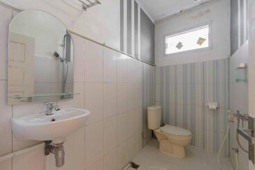 Urbanview Hotel Ananda Syariah By Reddoorz