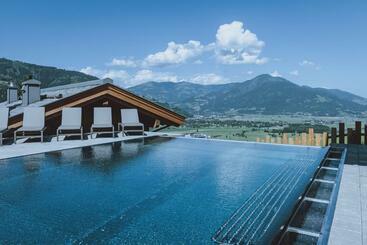 Zaglgut Hotel Chalet Wellness Panoramic View, Ski In Ski Out To Kitzsteinhorn