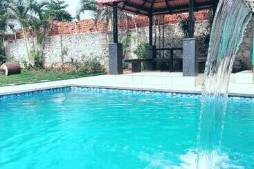 酒店 Mountview Resort