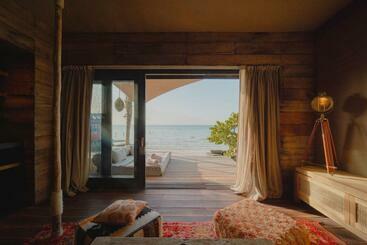 هتل Nomade Holbox