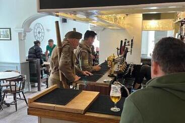The Tontine Hotel & Bar