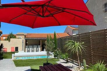Jolie Villa Climatisée Piscine Parking Perpignan