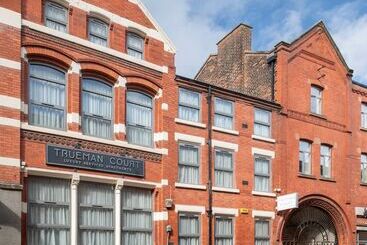 Trueman Court Luxury Serviced Apartments - Liverpool