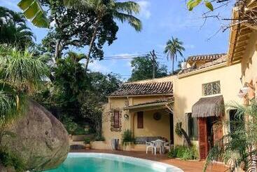 Villa Del Mare / Centro Da Ilha