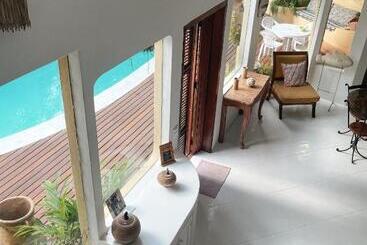 Villa Del Mare / Centro Da Ilha