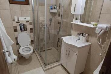 Apartman Lola
