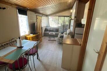 Chalet Agréable En Bord En De Mer