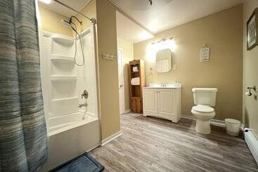 Cottage Near Cedar Point And Downtown Sandusky