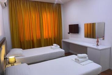 هتل 3b Suites Boutique