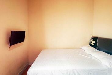 هتل Chandra Graha Guesthouse Palu