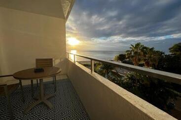 هتل Ocean Manor Tiki Sunset Retreat