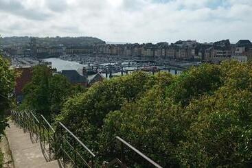Le Petit Poltais   Centre Du Pollet   Proche Port & Plage