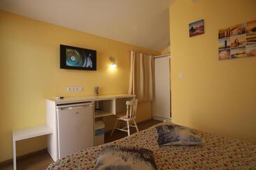 پانسیون Guest House Yanita