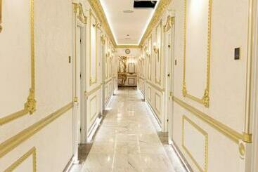Royal Palace Luxury Hotel And Spa