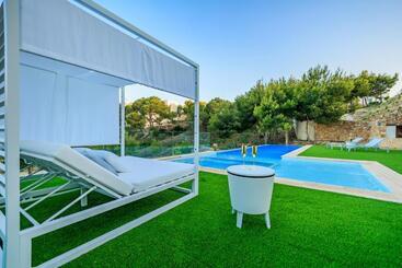 Villa Martin Stone Las Colinas Golf Country