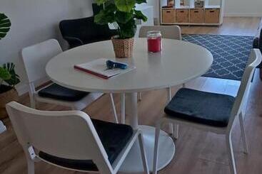 Amália Rodrigues  Apartamento Com 3 Quartos Em Pleno Coração De ílhavo
