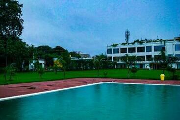 酒店 Gautam S And Resort