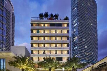هتل Citizenm Miami Worldcenter