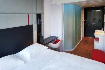 هتل Citizenm Miami Worldcenter