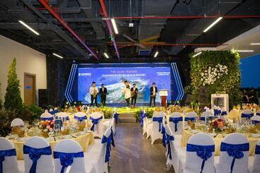هتل Flamingo Premium Lan Ha Bay Resort