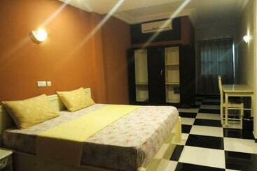 Mosaly Hotel Pk10
