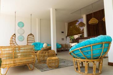 هتل Oruwa Boutique Villas